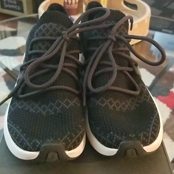 Timberland brand sneakers - Picture 2 of 4